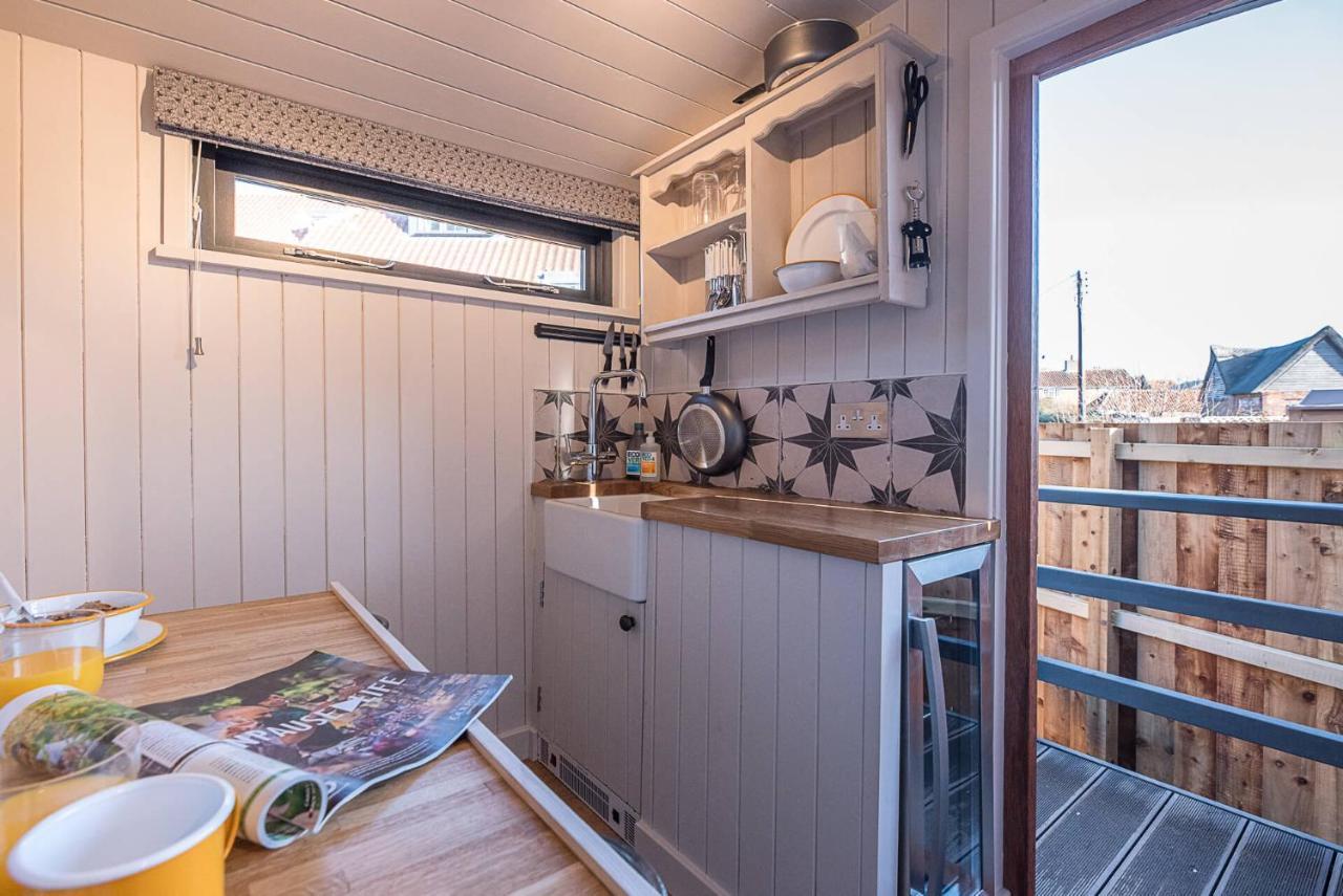 Bo Peep Shepherds Hut, Thorpeness Leiston Extérieur photo